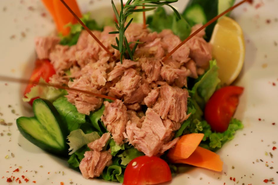 Tuna & Avocado Salad Lettuce Wraps — high-protein lunch recipe